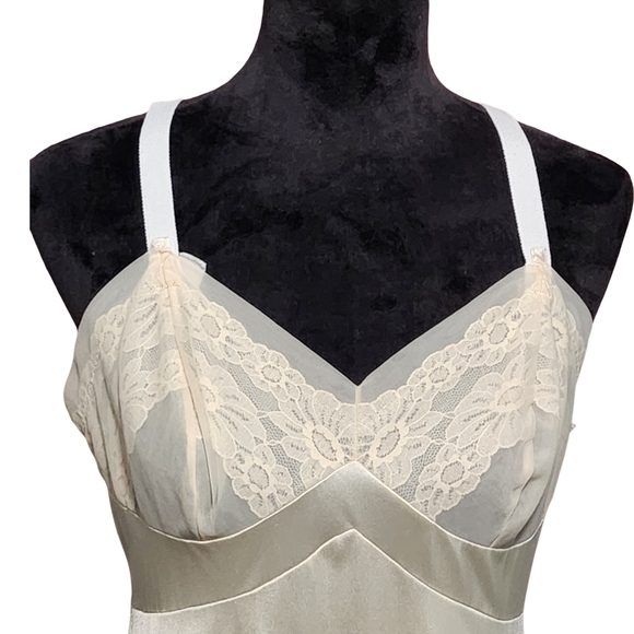 VINTAGE Satin Slip Dress Womens Small Cream Lace Coquette - Picture 3 of 11